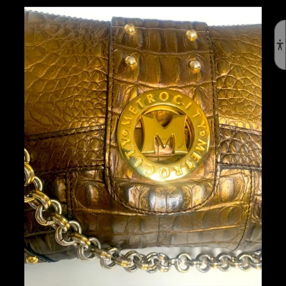 Designer METRO CITY Golden Handbag - Picture 1 of 6